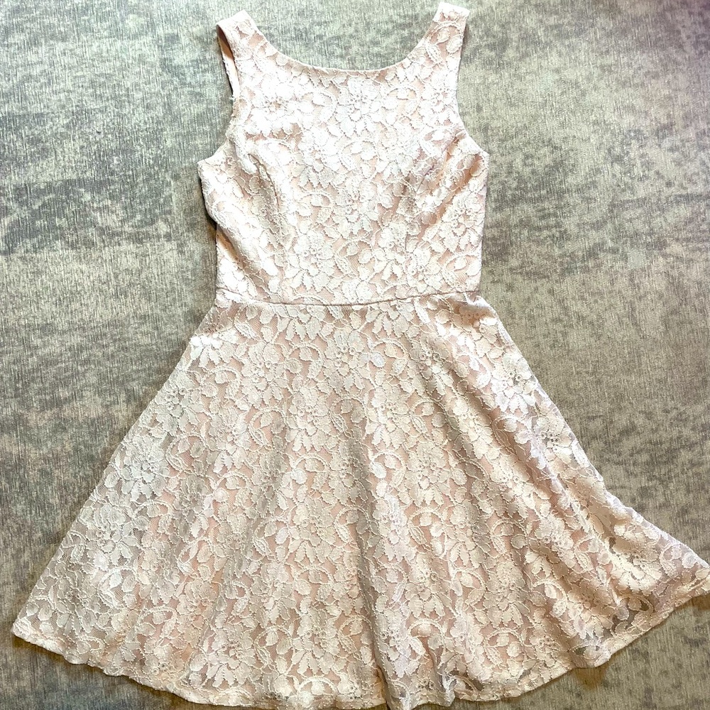 Youth Small Spekless lace zip up dress